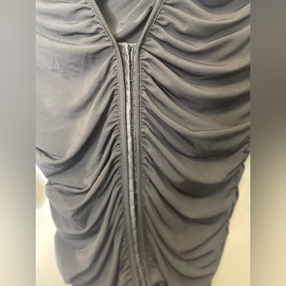 Black Stretch Knit Ruched V-Neck Top  mng - Picture 3 of 5